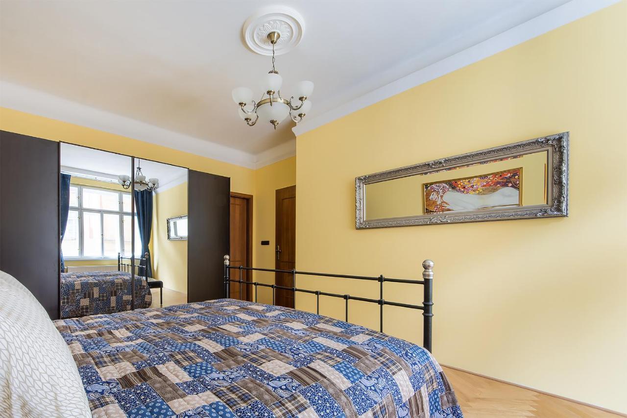 Apartment In Heart Of - 2br 2ba Elegant Downtown *
